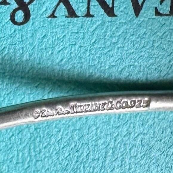 Tiffany & Co Paloma Picasso 18K Gold Silver 925  Daisy Bangle Bracelet - Box - Picture 5 of 7